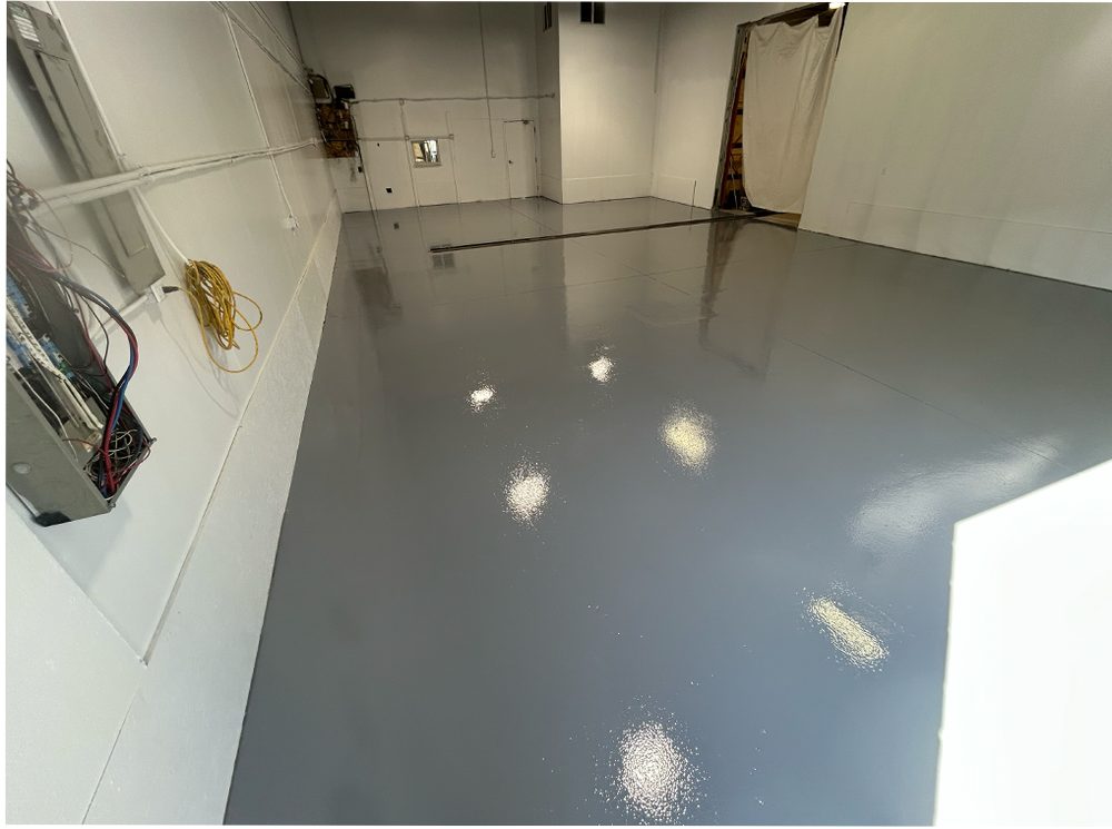 Finished solid grey epoxy garage floor