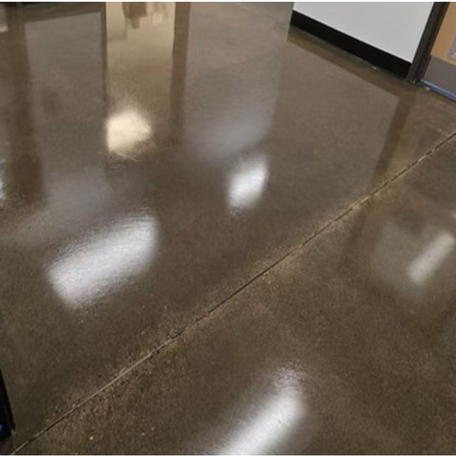 Commercial floor finished in dark gloss